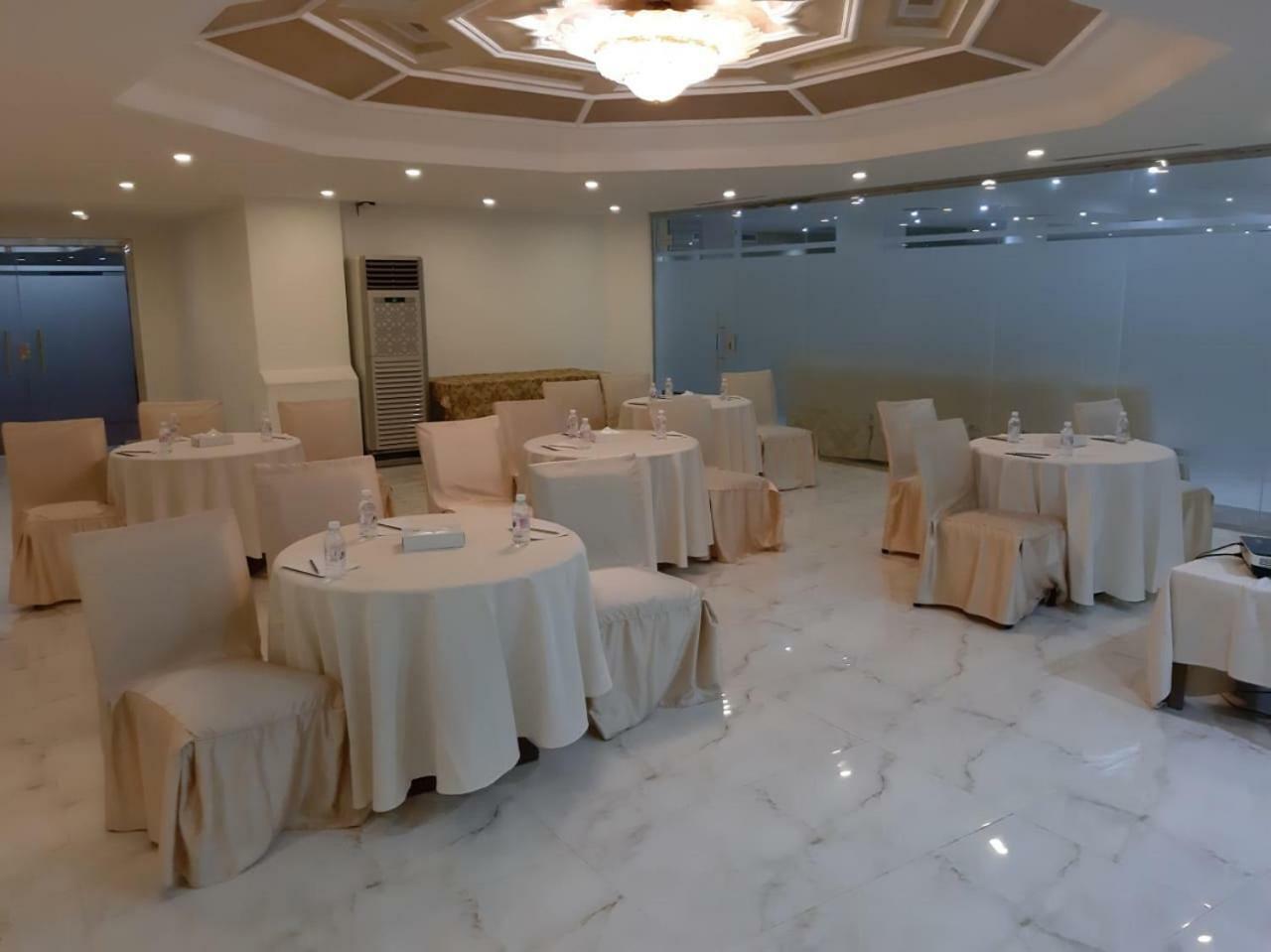 Hotel Di-Palace Riyadh Eksteriør billede