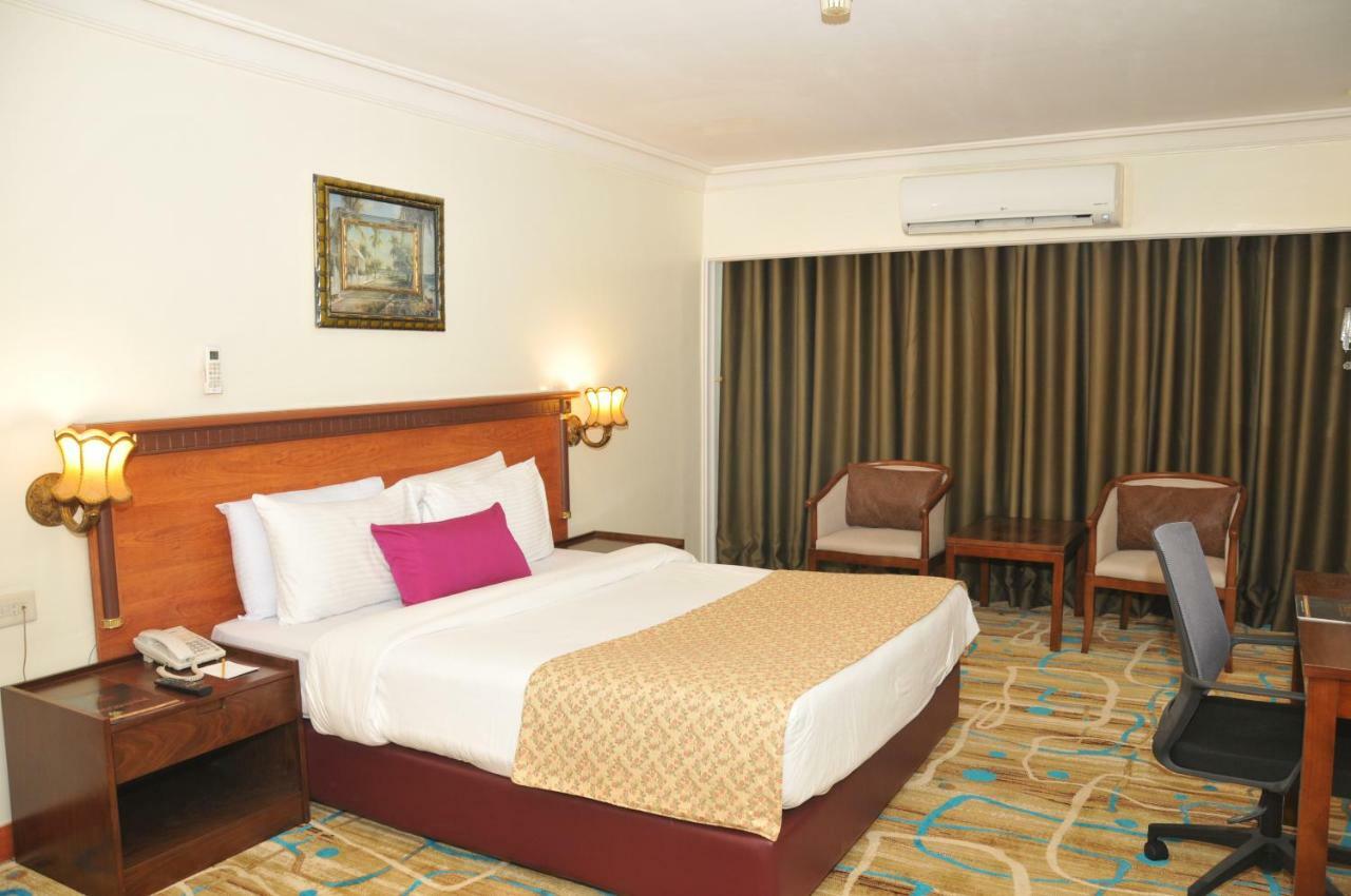 Hotel Di-Palace Riyadh Eksteriør billede