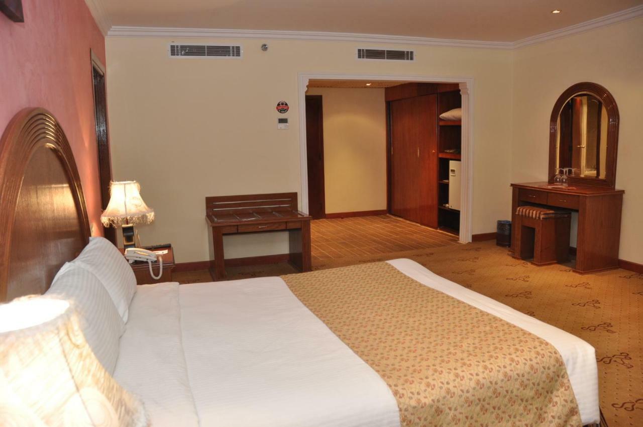 Hotel Di-Palace Riyadh Eksteriør billede