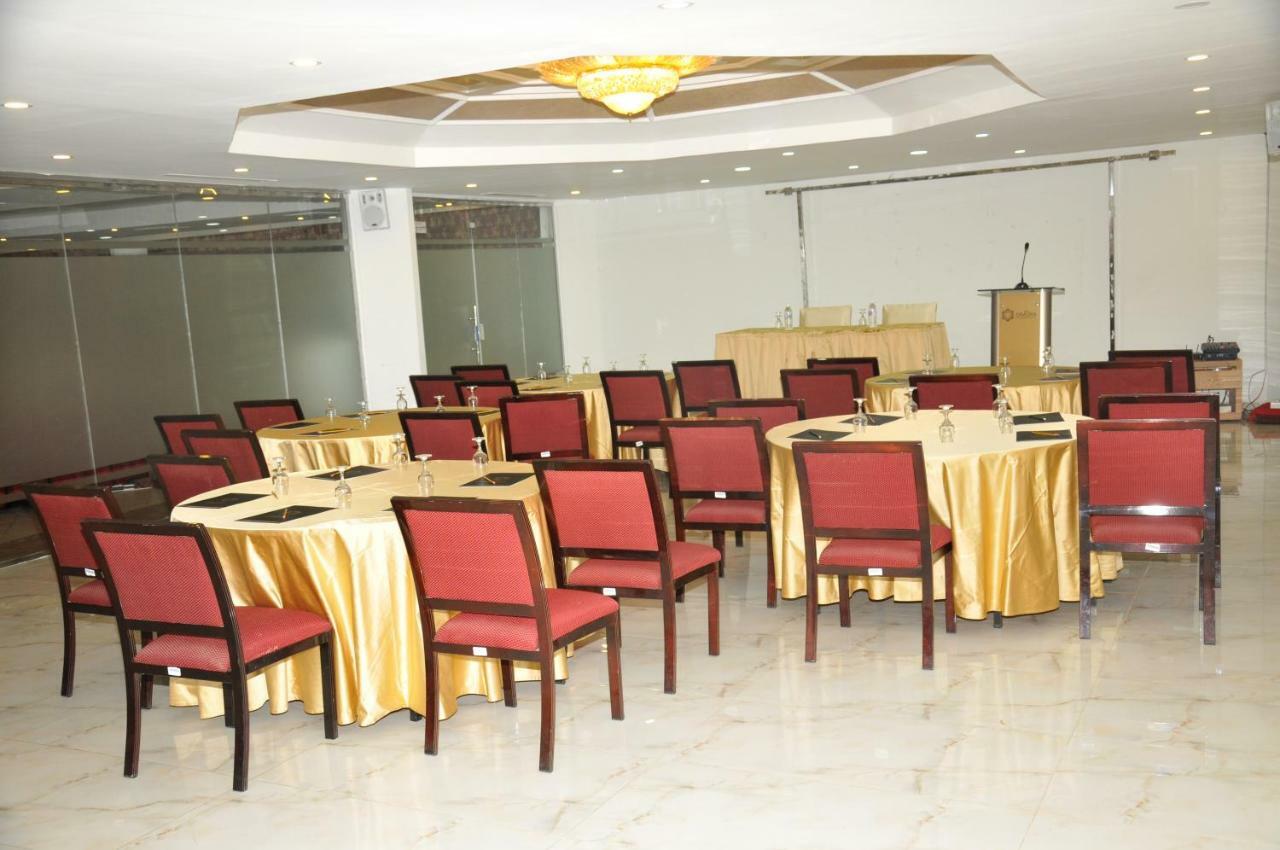 Hotel Di-Palace Riyadh Eksteriør billede